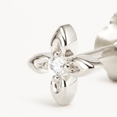 Anting-anting Stud Bunga Perak Sterling 925 Ukuran Kecil untuk Pemakaian Sehari-hari