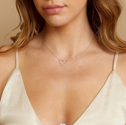 925 Sterling Silver Pave Diamond Cinta Kalung untuk Pacar Perempuan Penilaian Pihak Ketiga