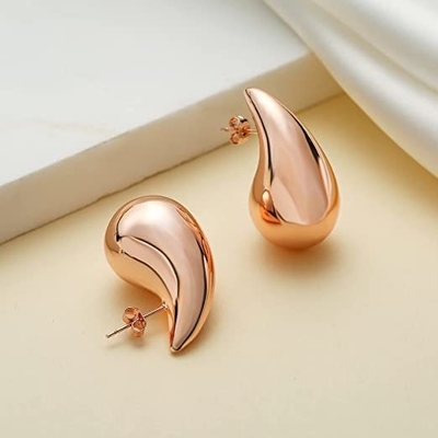 Custom Logo 18K Gold Plated Teardrop Hollow Stud Earring untuk Girls Perhiasan Party