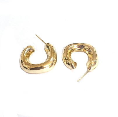 Customization 18K Gold Brass Hoop Earrings ODM Wanita Earrings Hoop Earrings