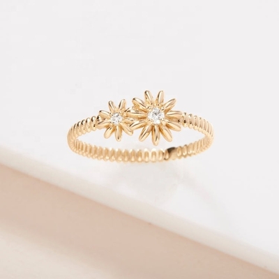 Fashion Gold Plated 925 Sterling Silver Daisy CZ Ring Aksesoris Keanggunan Wanita
