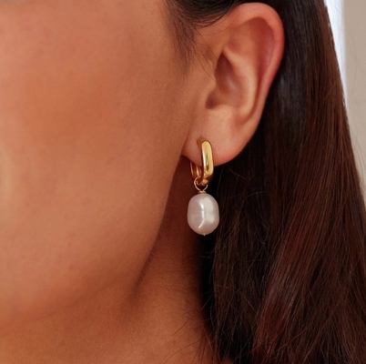 S925 Perak tebal persegi Hoop Air Tawar Mutiara Drop Earrings OEM