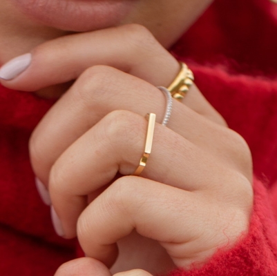 Platinum Plated S925 Silver Ring US Ukuran 5 Signature Thin Ring Dengan Penilaian Pihak Ketiga