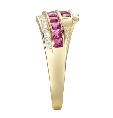 Prong Setting Emerald Ruby Wanita Diamond Pernyataan Cincin Ukuran 6- Ukuran 10