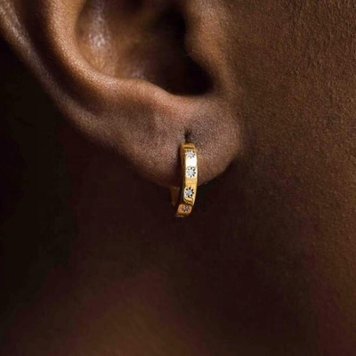 EARLINGS STYLISH 14K Gold Vermeil Star Set Diamond Hugging Hoops untuk gaya yang mudah