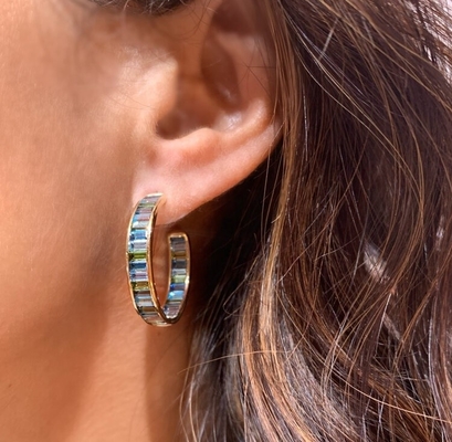 Perhiasan Bahan Utama Perak Baguette Biru dan Hijau Topaz Stud Hoops untuk Gaya Klasik