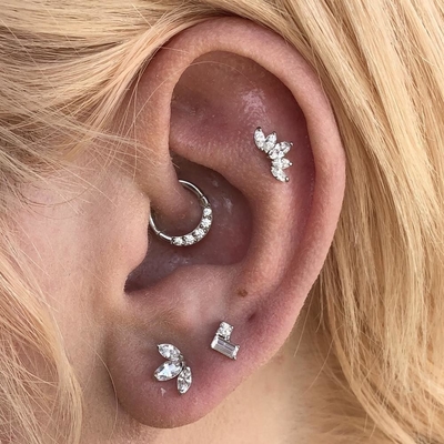 Plating Gold Rhodium Stud Earrings Putih CZ untuk Wanita Gaya Pakai Sehari-hari
