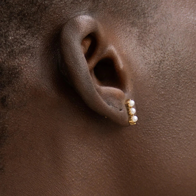 18K Gold Plating Pearl Stud Earrings Sterling Silver dengan Logo Disesuaikan