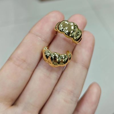 Anting-anting Stud Bulan Sabit Berlapis Emas 18K Rhodium – Anting-anting Hoop Kubah Elegan untuk Wanita, Sempurna untuk Sehari-hari & Pesta