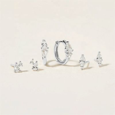 Bergaya 18K Plating Emas Kubic Putih Zircon 925 Sterling Perak Stud & Huggies Set Earrings