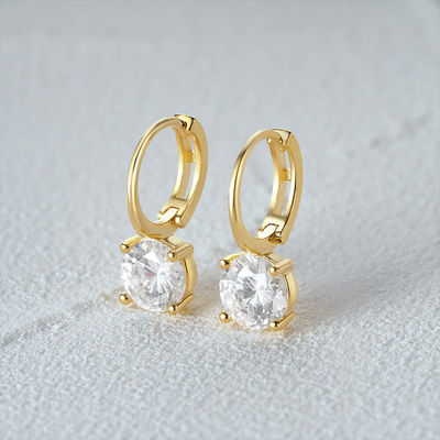 925 Sterling Perak Datang 18K Plating Emas Solitaire Putih Kubik Zircon Huggies Earrings