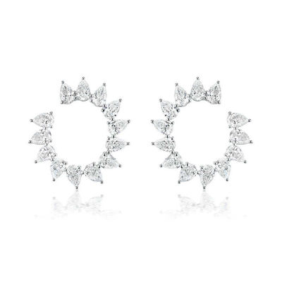 Unique Tear Drop Cut CZ Stud Earrings in Rhodium Plated Half Circle Shape untuk Wanita