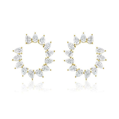 Unique Tear Drop Cut CZ Stud Earrings in Rhodium Plated Half Circle Shape untuk Wanita