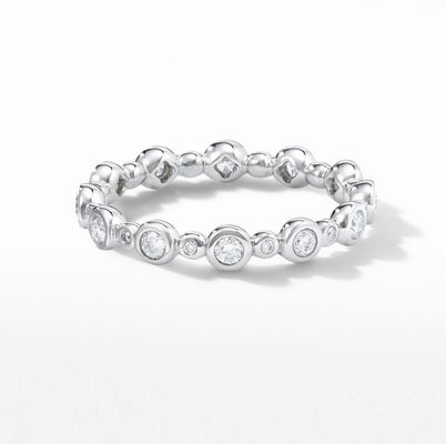 Klasik Zircon Eternity Band Perhiasan Plating Emas US Ukuran 10 Clear CZ Ring