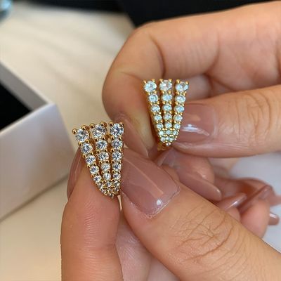 18K Plating Emas 925 Sterling Perak Pave CZ Wanita Huggie Earrings Gaya klasik