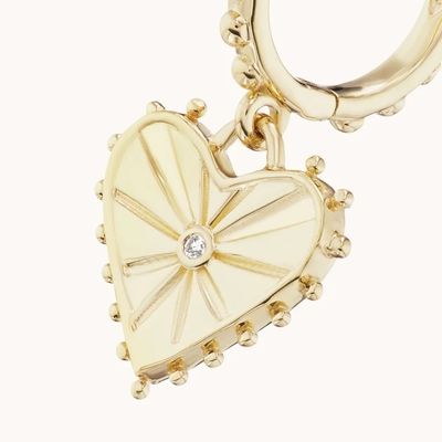 14K Plated Gold Dangle Drop Heart Huggies Earrings untuk Wanita adalah 925 Sterling Silver