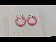 925 Logo Disesuaikan 18K Gold Plated Pink Enamel Huggie Earrings Untuk Wanita